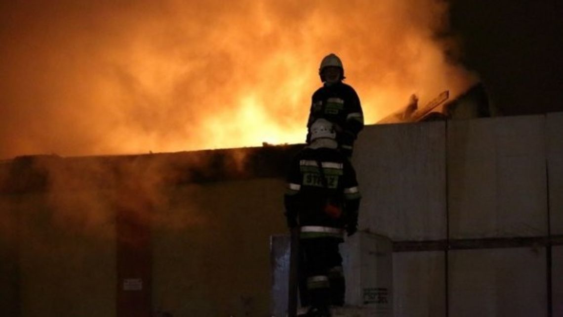 Spłonęła dyskoteka w Myszyńcu koło Ostrołęki Spłonęła dyskoteka w Myszyńcu koło Ostrołęki