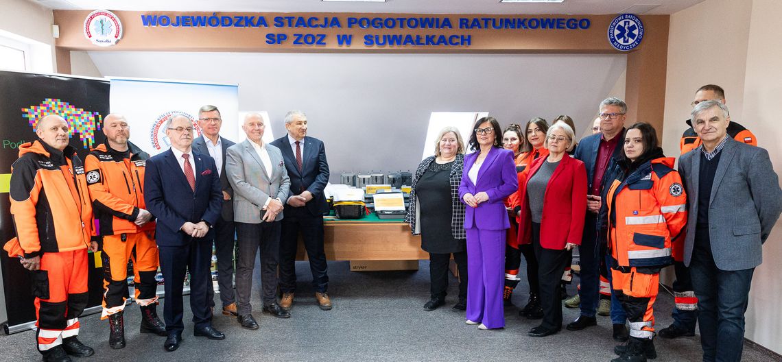 Sprzęt wart ponad 4,7 mln zł trafił do suwalskiego szpitala i pogotowia - [VIDEO]