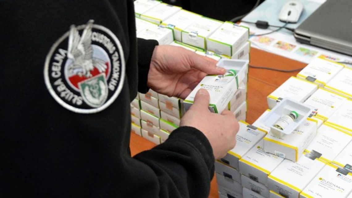 Sterydy z Iranu mialy trafić do łomżyńskich siłowni