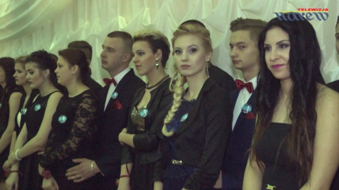 Studniówka w ZSTiO nr 4 w Łomży - VIDEO