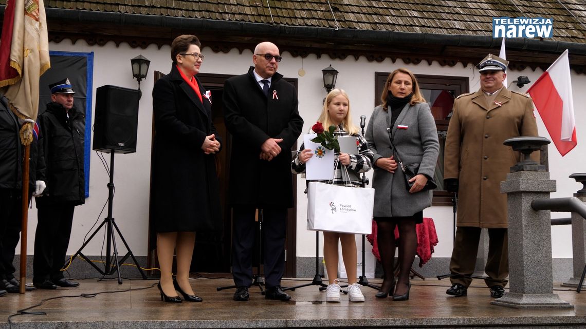 Stypendia i nagrody Starosty Łomżyńskiego wręczone w Święto Niepodległości - [VIDEO] i [FOTO]