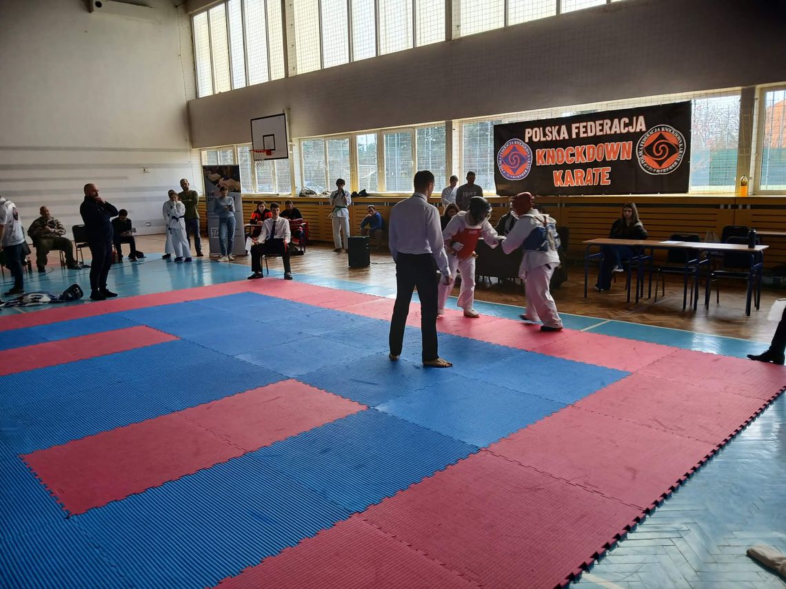 Sukcesy karateków z Zambrowa na imprezie w Łomiankach Sukcesy karateków z Zambrowa na imprezie w Łomiankach