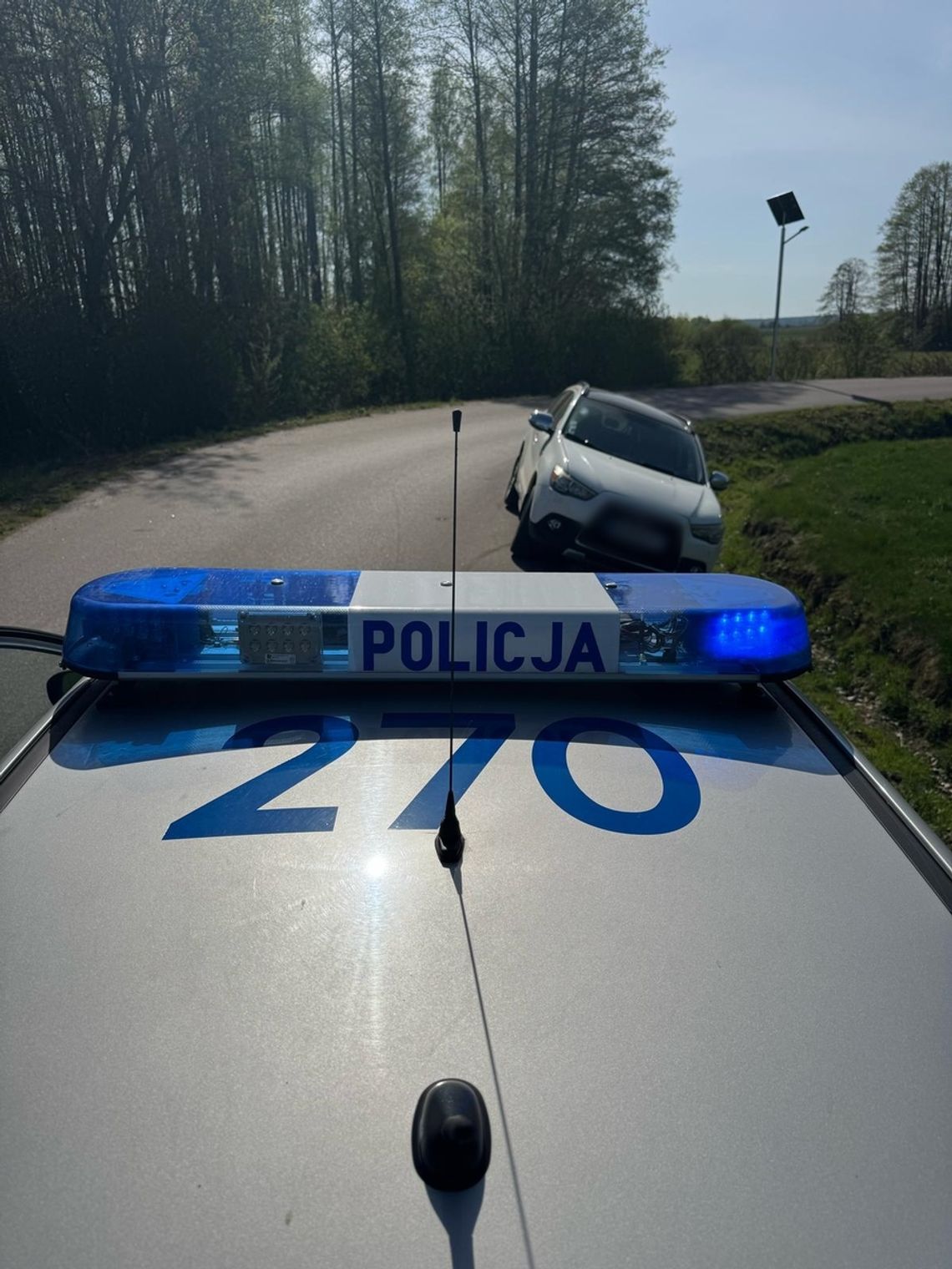 Świąteczny weekend na drogach powiatu łomżyńskiego – rekordzista miał blisko 4 promile