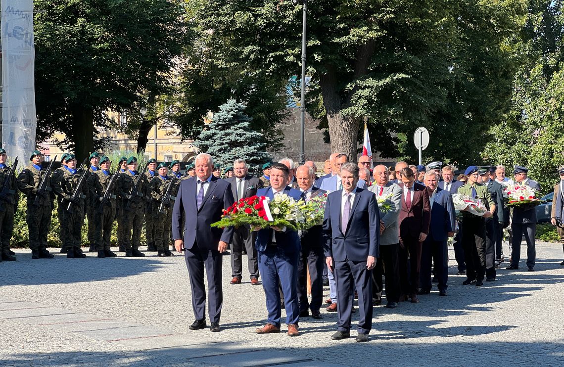 Święto Wojska Polskiego w Łomży - [FOTO]