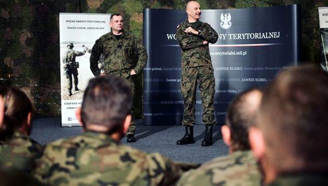 Szef Sztabu Generalnego Wojska Polskiego poszukuje energii u Terytorialsów 