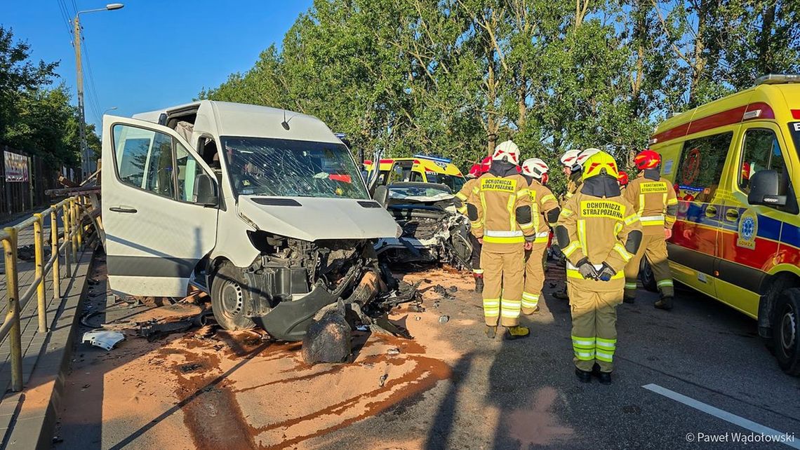 Tragiczny wypadek na ul. Zjazd w Łomży. Droga na Piątnicę zablokowana