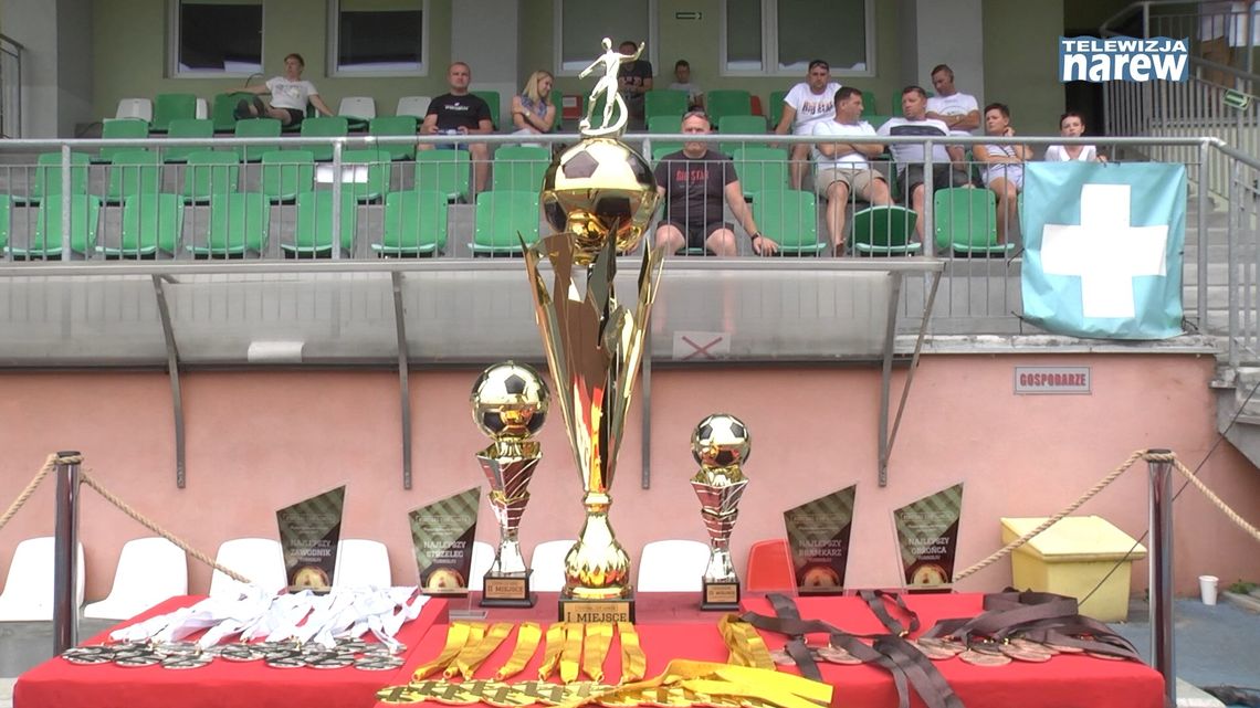 Turniej Młodzieżowy Football Cup o Puchar Rodziców na stadionie w Łomży [VIDEO] 