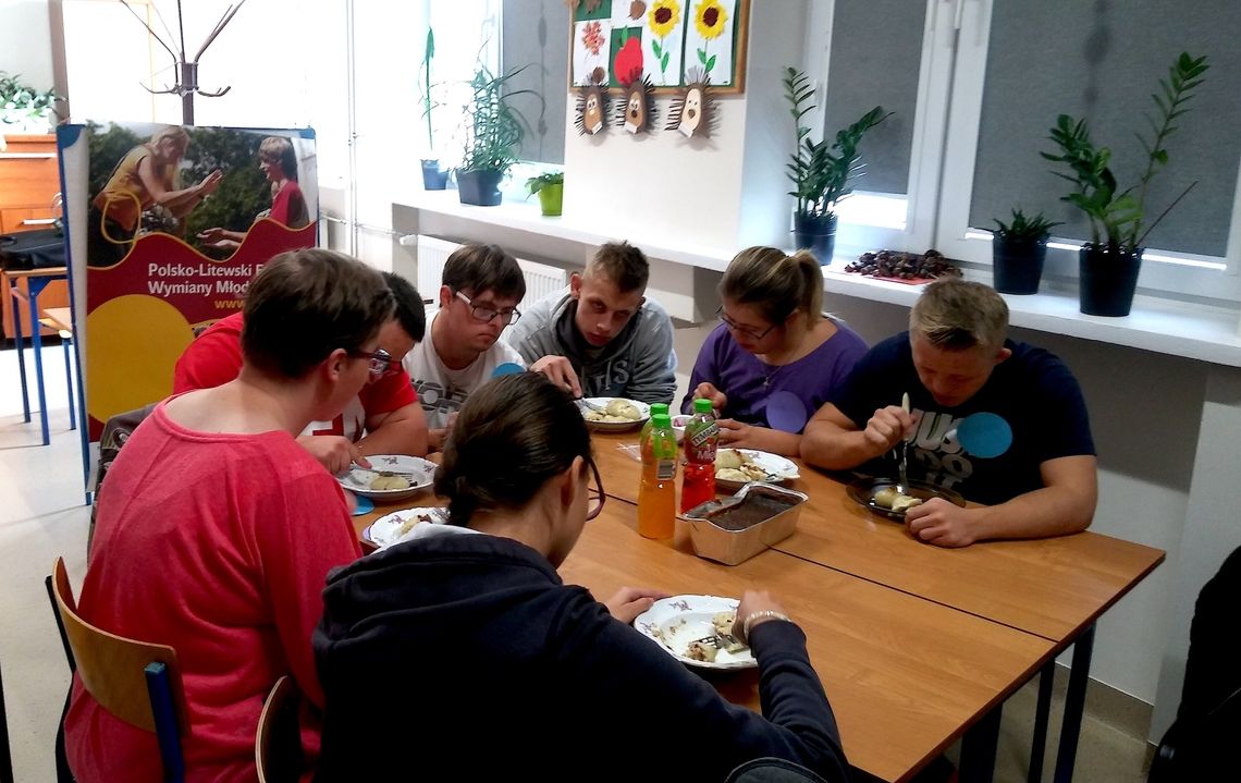 Uczniowie z Zespołu Szkół Specjalnych w Łomży uczestniczyli w Polsko - Litewskim Funduszu Wymiany Młodzieży