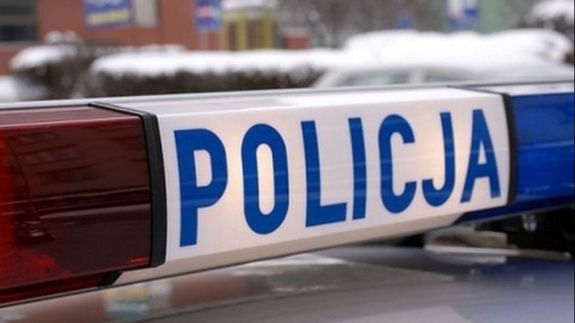 Uderzył w tył naczepy