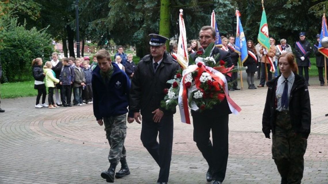 Uroczystości patriotyczne w Jedwabnem Uroczystości patriotyczne w Jedwabnem