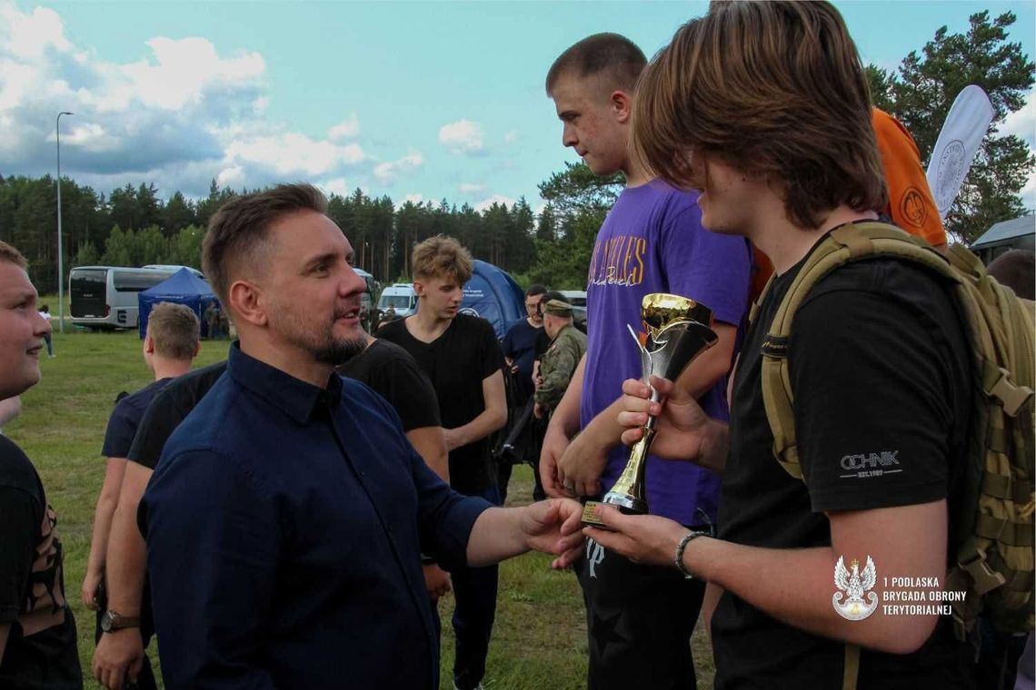 "W służbie Ojczyźnie" - III edycja projektu edukacyjnego  IPN i WOT