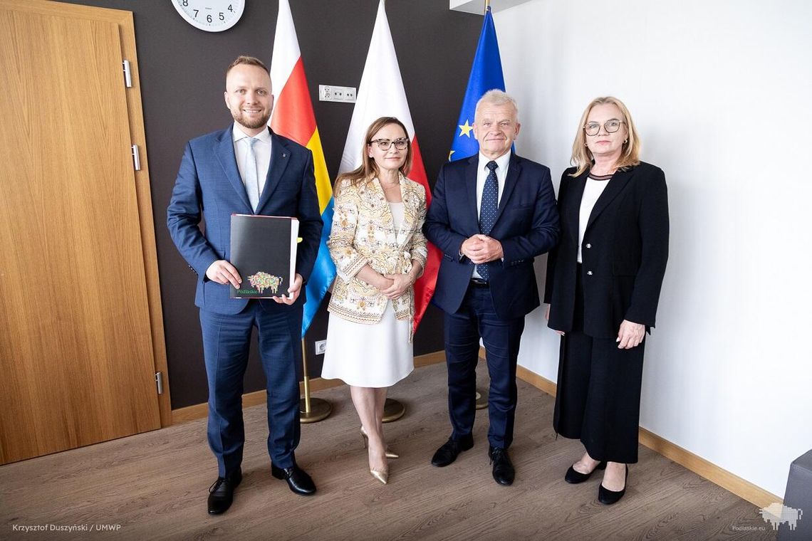 Wsparcie unijne oraz wojewódzkie na inwestycje w kulturę oraz sport w subregionie łomżyńskim