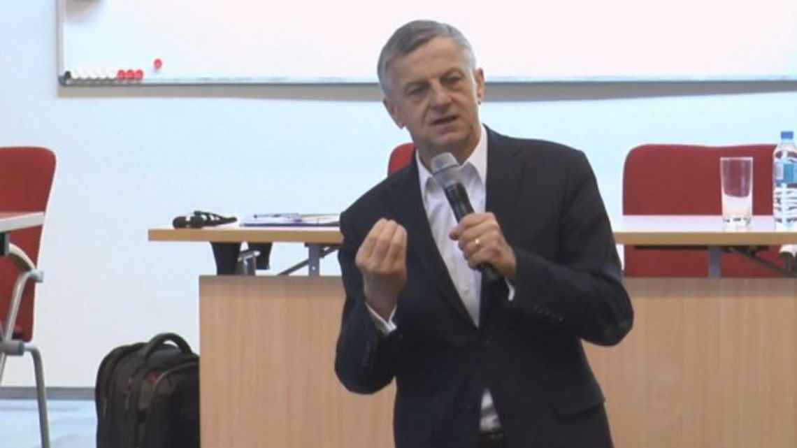 Wykład prof. Zybertowicza w PWSIiP w Łomży - VIDEO 