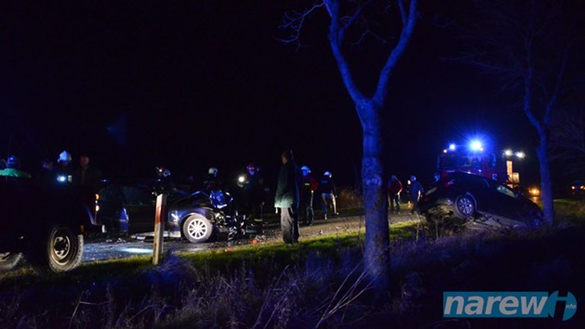 Zablokowana droga Łomża - Nowogród po wypadku pięciu aut