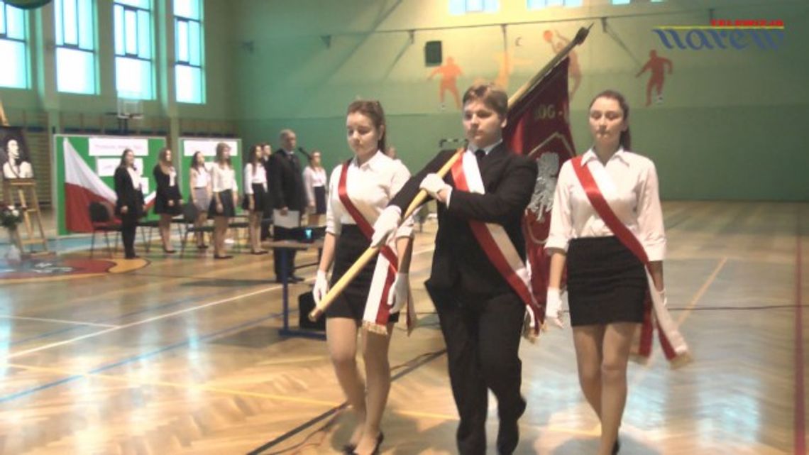 Zambrów Gimnazjum nr 1 - apel z okazji Święta Niepodległości