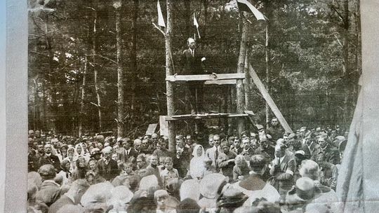 1922 rok odsłonięcie Pomnika Stacha Konwy
